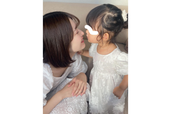 青木菜花と子供・娘のこっちゃんの顔画像