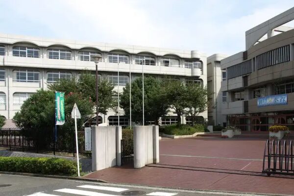 横浜市立下永谷小学校